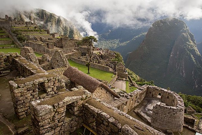Private Machu Picchu 1 Day Tour From Poroy Cusco - Health and Accessibility Information