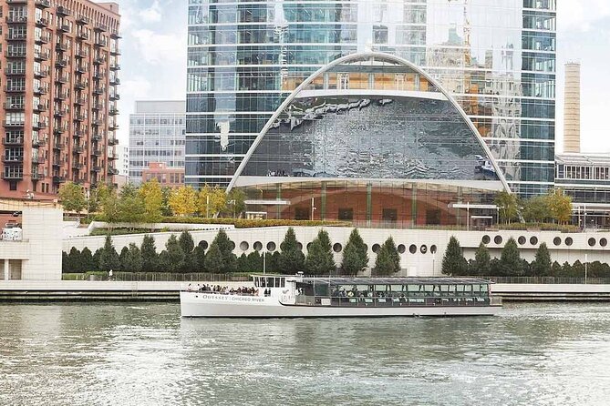 Chicago Premier Plus Brunch Cruise Review - Adjustments for Weather and Traffic