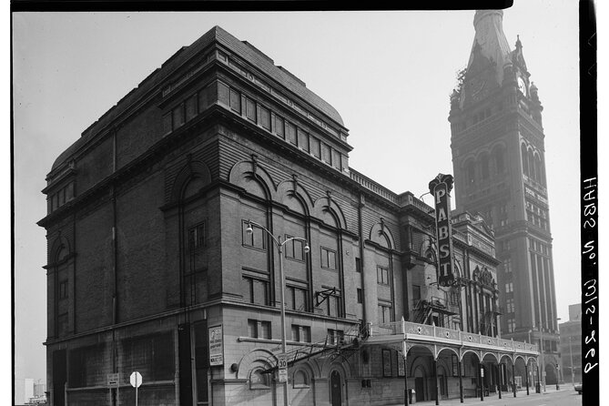 Milwaukee Downtown Ghost Tour - The Shadow of City Hall - Price Information