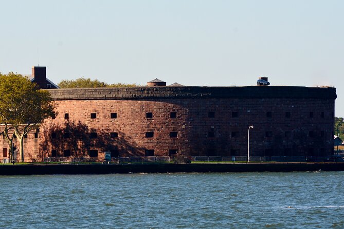 Private Sailboat Guided Tour of New York City - Enjoy the West Side Piers