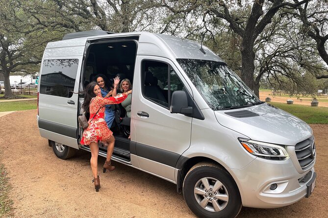 6 to 11 Guests Fredericksburg Private Van 5 Hour Wine Tour - Overview of the Fredericksburg Wine Tour
