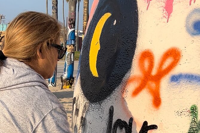 2 Hour Spray Paint in Famous Venice Art Walls - Important Accessibility and Safety Considerations