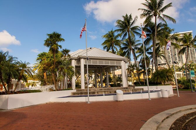 Fort Lauderdale Riverwalk Self-guided Audio Walking Tour - Exploring the Riverwalk