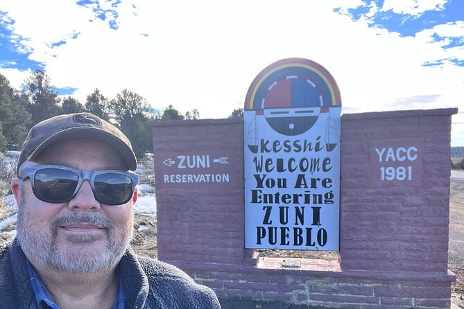 Full Day El Morro Hike & Zuni Jewelry Buying Tour With Pickup - Zuni Jewelry Buying Experience