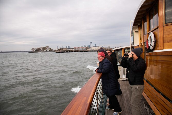 New York City Sightseeing and Seals Boat Tour - Wildlife to Expect on the Tour