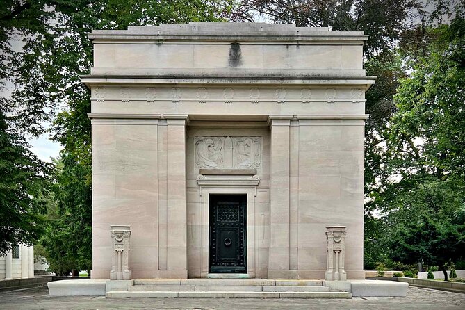 Woodlawn Cemetery Audio Tour Review - Analyzing Customer Reviews and Ratings