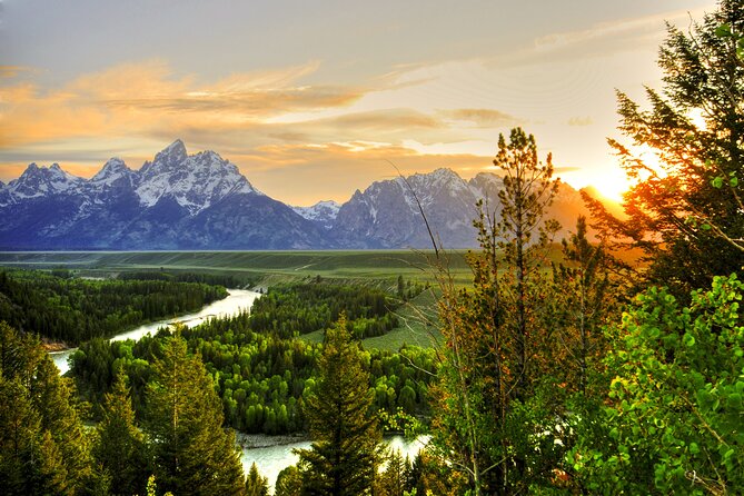Grand Teton, Yellowstone, and Glacier National Parks 8-Day Tour - What to Expect