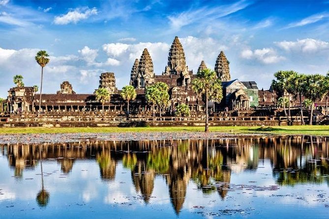 Angkor Wat and Small Circuit Temples by Private Transport