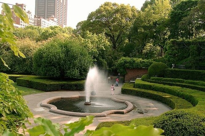 New York City Central Park Walking Tour With a Guide - Key Points