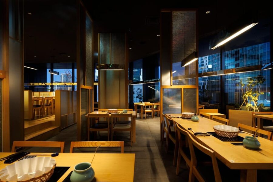 Tokyo: Temari Sushi-Making Experience and 72 Sake Tasting