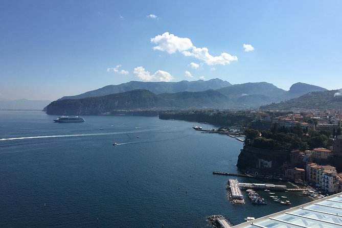 Transfer From Sorrento to Naples