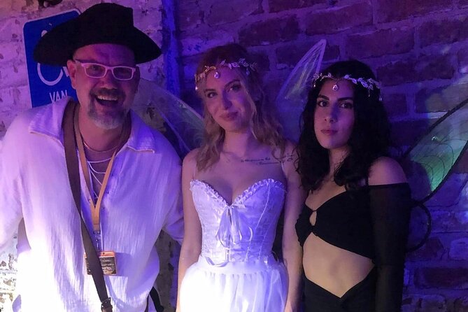 10 to Midnight Happy Hour and Haunted Pub Crawl W/ the Captain - Key Points