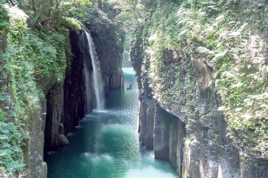 2 Day Tours: TAKACHIHO & BEPPU, YUFUIN, KOKONOE From Fukuoka
