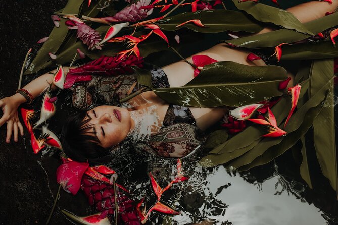 2 Hours Private Flower Photoshoot in Guadeloupe