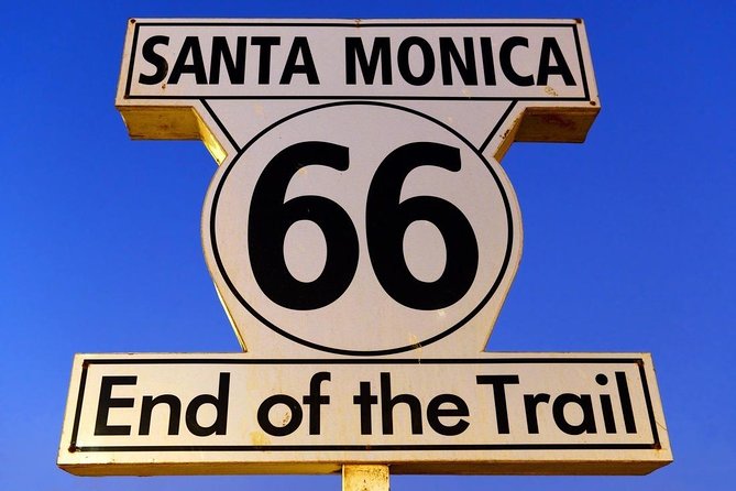 4.5 Hours Private Tour of Los Angeles, Eng. or Ger. Customizable