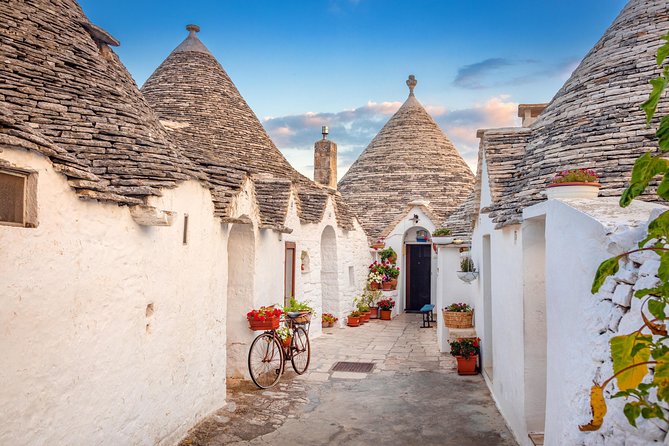 6-Day Pompeii, the Amalfi Coast & Irresistible Italy Small-Group Tour From Rome