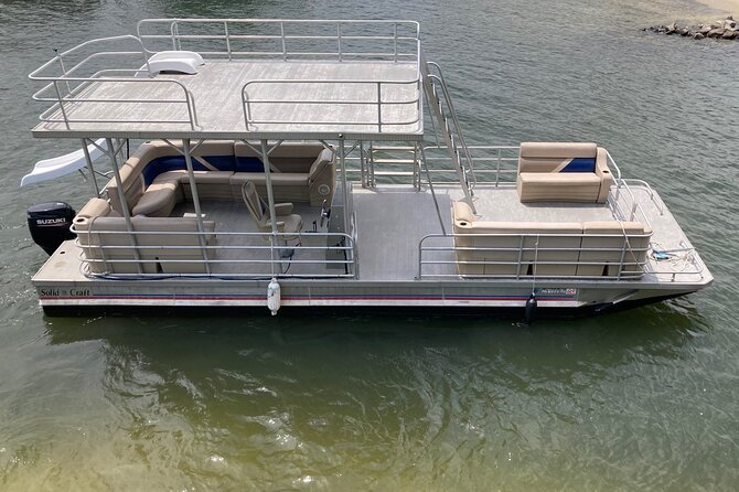 8-Hour Ultimate Party Pontoon Boat Rental in Dewey Beach