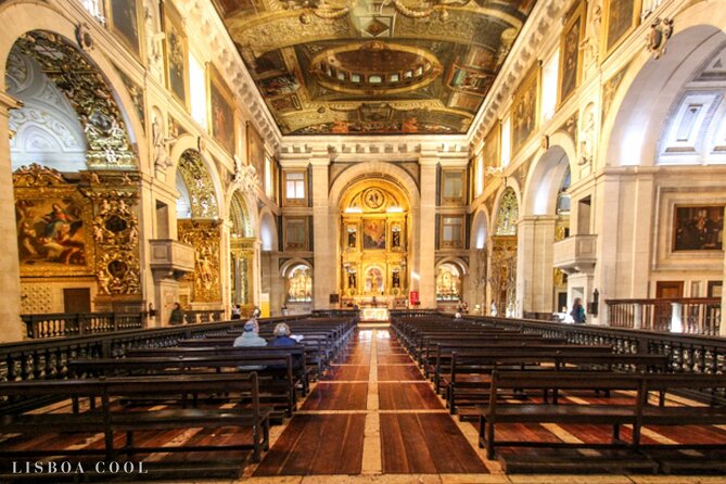 9 Hours Lisbon Private Tour of Palaces, Monasteries, and Churches - Pickup and Transportation