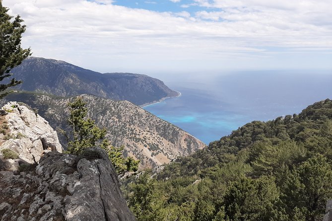 AGIA ROUMELI-PAPOURA Peak, Hike Adventure