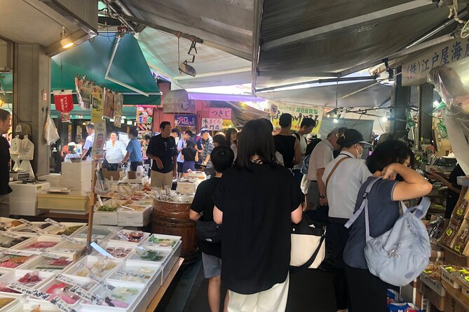 Amazing Tsukiji Fish Market and Akihabara Pop Culture of Tokyo　 - Meeting and Pickup
