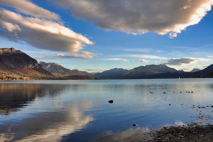 Annecy: Private Guided Tour – Discover Venice of the Alps