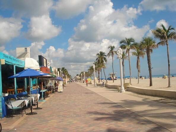 Arrival Private Transfer: Airport FLL to Hollywood Beach in Luxury SUV