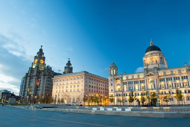 Arrival Private Transfer: Manchester Airport MAN to Liverpool in Business Car