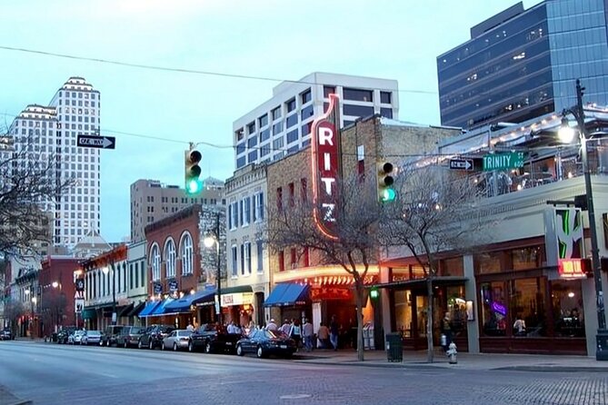 Austins Must See Sights Guided Private Walking Tour