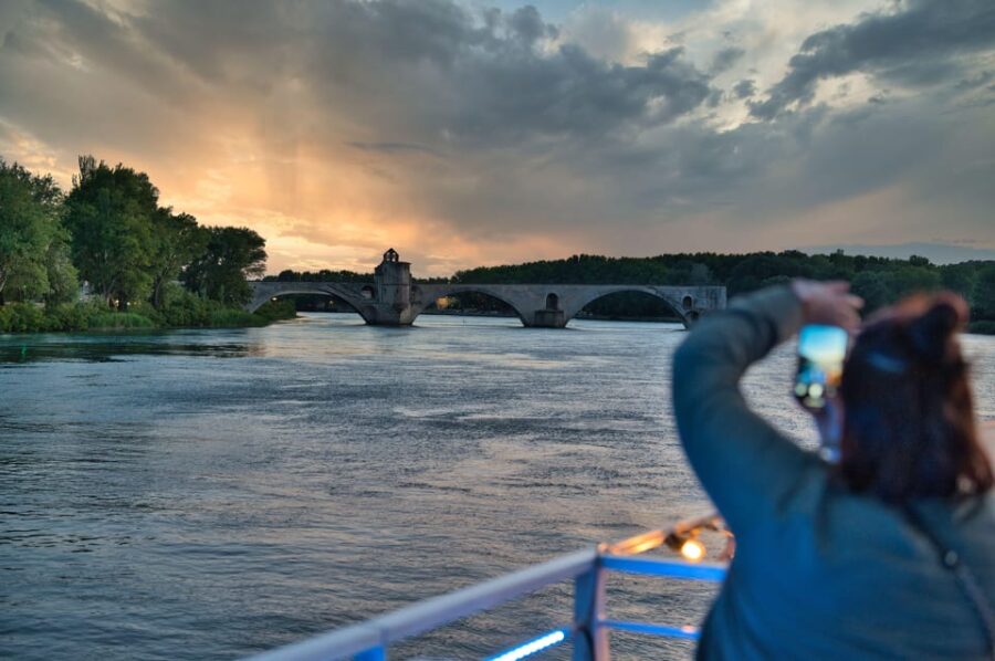 Avignon: Guinguette Cruise With Lunch and Dance - Pricing and Booking