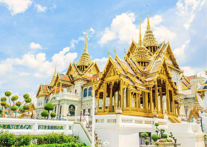 Bangkok: Grand Palace & Emerald Buddha Entry With Audioguide