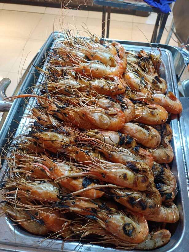 Bangkok: Luxury White Cruise With Buffet and Entertainment