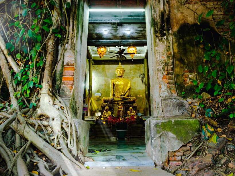 Bangkok: Maeklong Railway & Amphawa Floating Market Day Trip - Tour Overview and Highlights