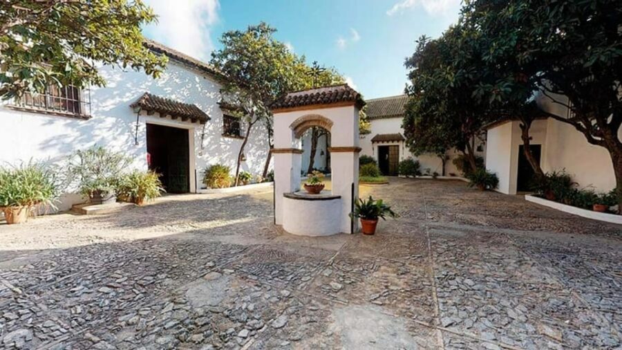 Barbadillo Winery Guided Tour in Cadiz With Wine Tasting