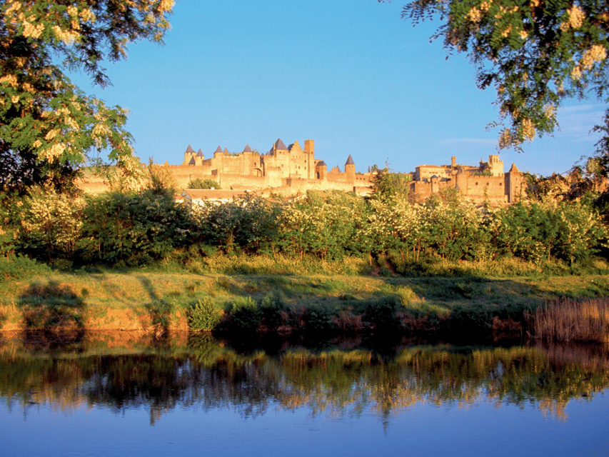 Barcelona: Carcassonne & Dali Tour