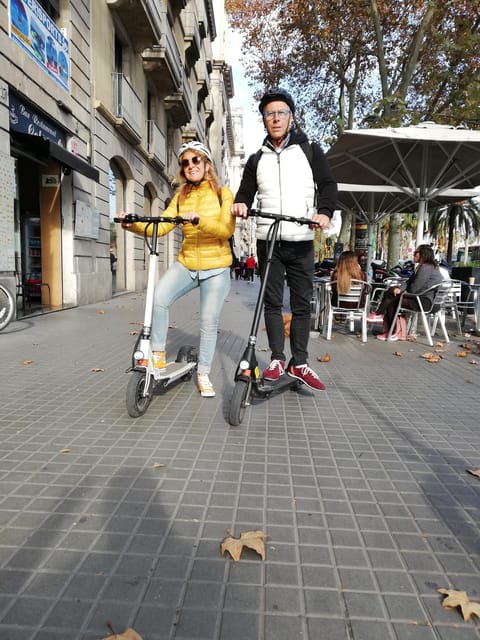 Barcelona: Electric Scooter Tour Along the Promenade and Parks