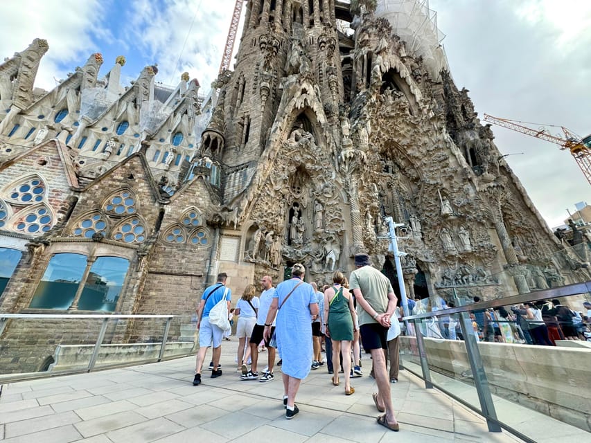 Barcelona: Sagrada Familia Small Group Tour & Skip the Line - Tour Overview and Pricing