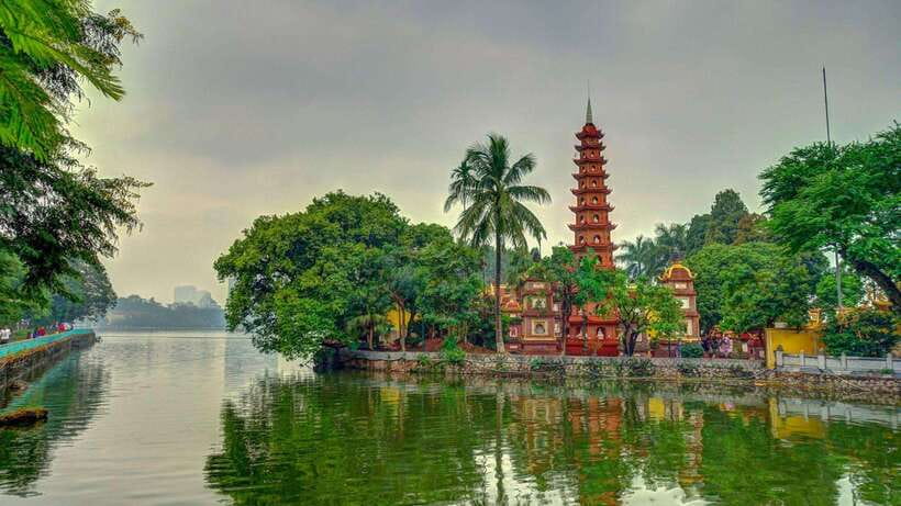 Best of Hanoi: Private Walking Tour With a Local
