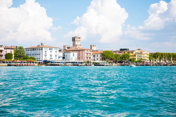 Boat Tour of the Islands of Lake Garda From Sirmione