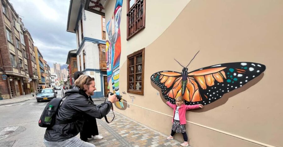 Bogotá: City Tour, Monserrate, Gold Museum & Bolivar Square - Tour Overview and Pricing