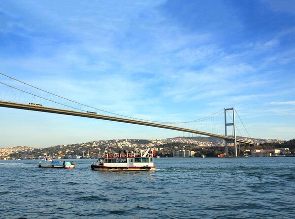 Bosphorus, Golden Horn and Eminönü District Tour