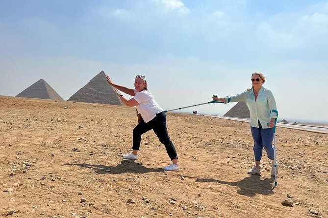 Cairo Private Stop Over to Giza Pyramids & Sphinx, Local Market & Lunch