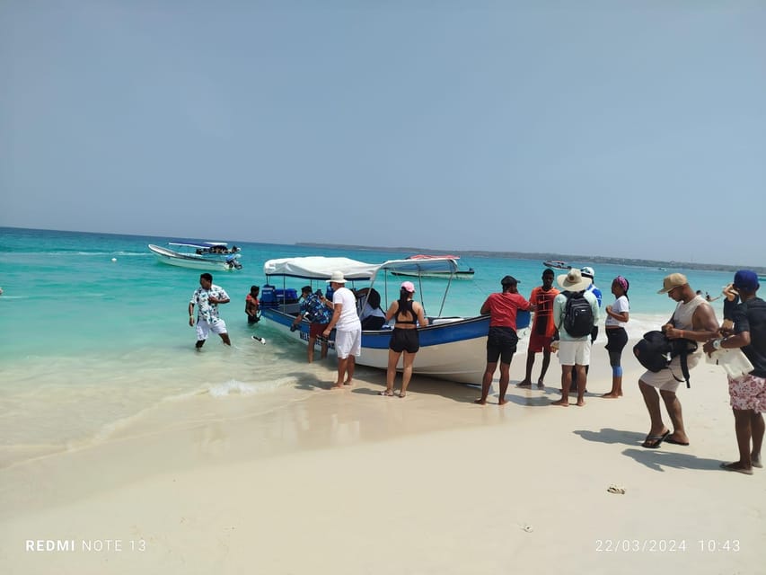 Cartagena: Transportation to Rosario Islands Round Trip