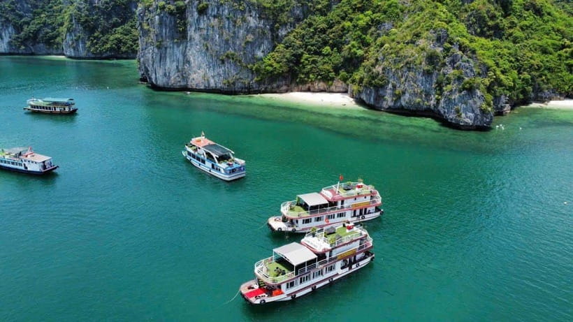 Cat Ba : Full Day Lan Ha Bay Cruise With Swimming ,Kayaking