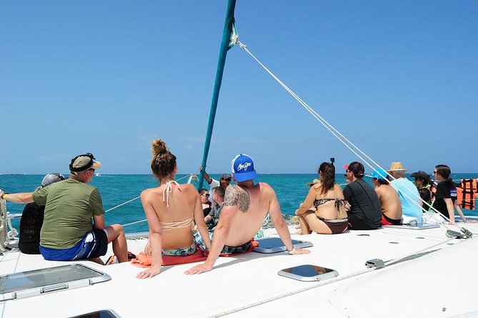 Catamaran Sail and Snorkeling Tour With Open Bar in Puerto Morelos - Inclusions and Amenities Offered