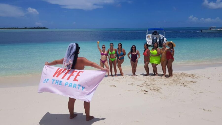 Center Console Private Bahamas Boat Charter - Charter Options and Pricing