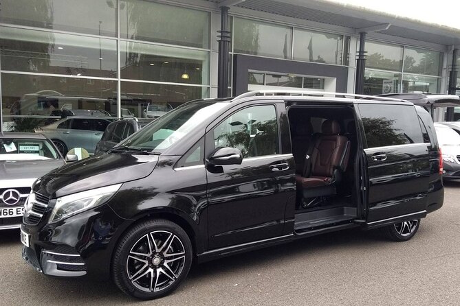 Chauffeur Car Transfer Services From London to Gatwick Airport