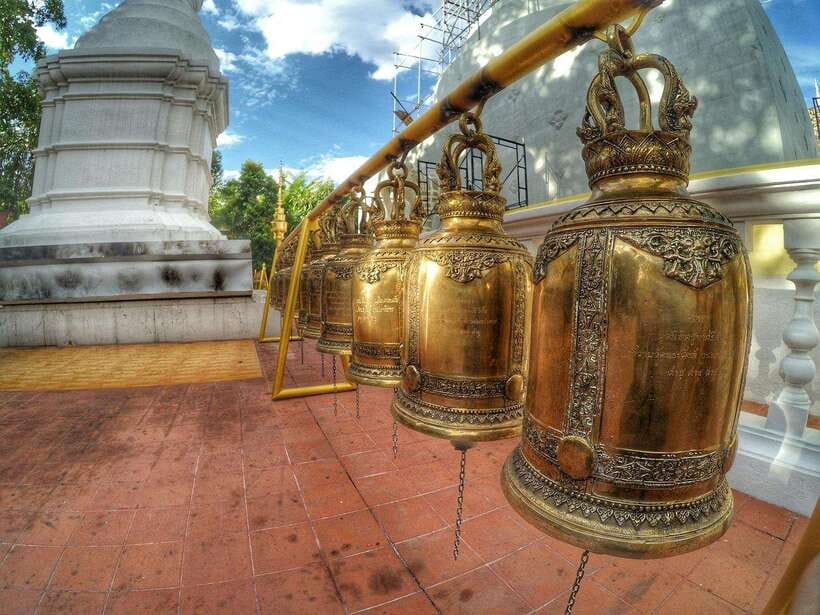 Chiang Mai: Doi Suthep Temple and Old City Walking Tour