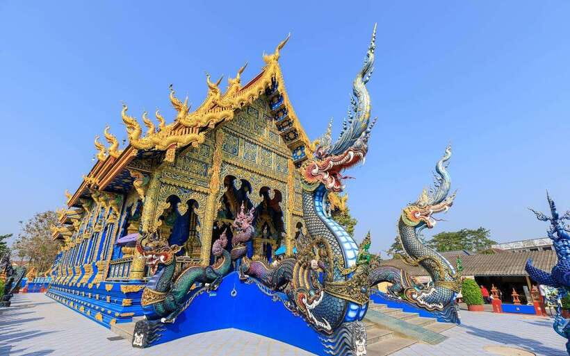 Chiang Mai: White, Blue & Big Buddha Temples in Chiang Rai