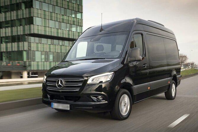 Co2-Offset | Private Minibus From Belfast to BHD or BFS Airport - Service Overview