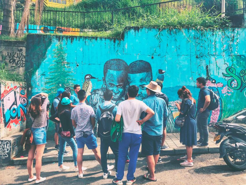 Comuna 13 & Downtown Medellin: From Violence to Innovation